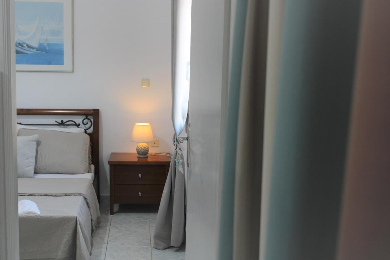 Stardust, The Studio Apartment Adamantas  Luaran gambar